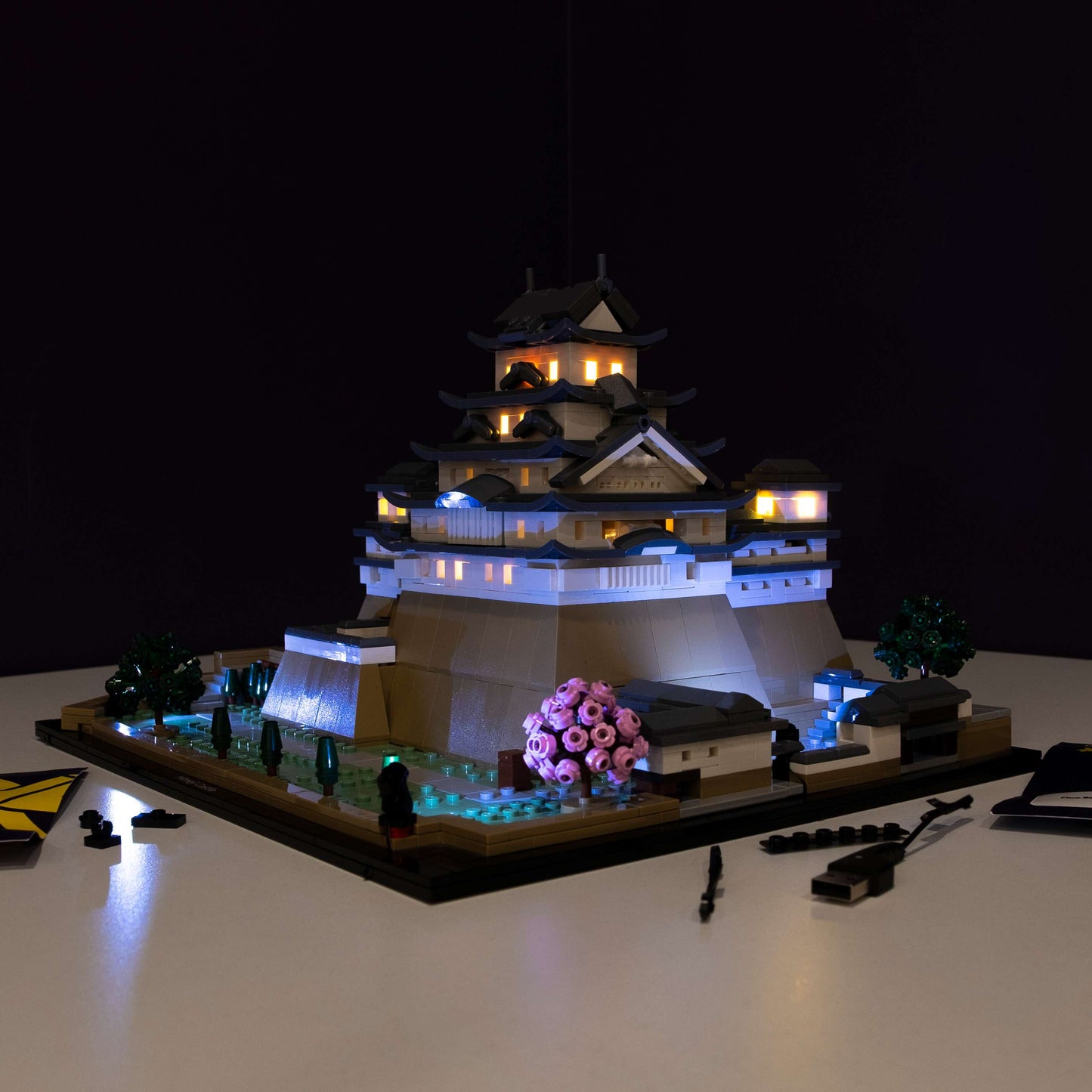 LEGO® Himeji Castle #21060 DIY Light Bundle