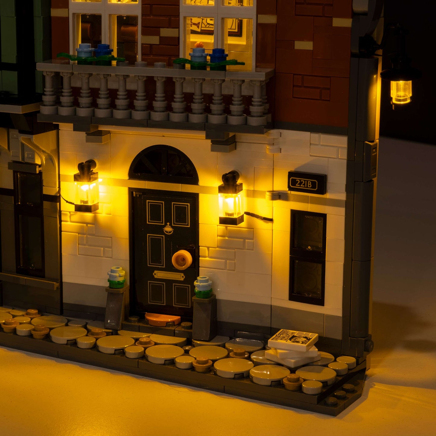 LEGO® Sherlock Holmes: Book Nook #10351 DIY Light Bundle