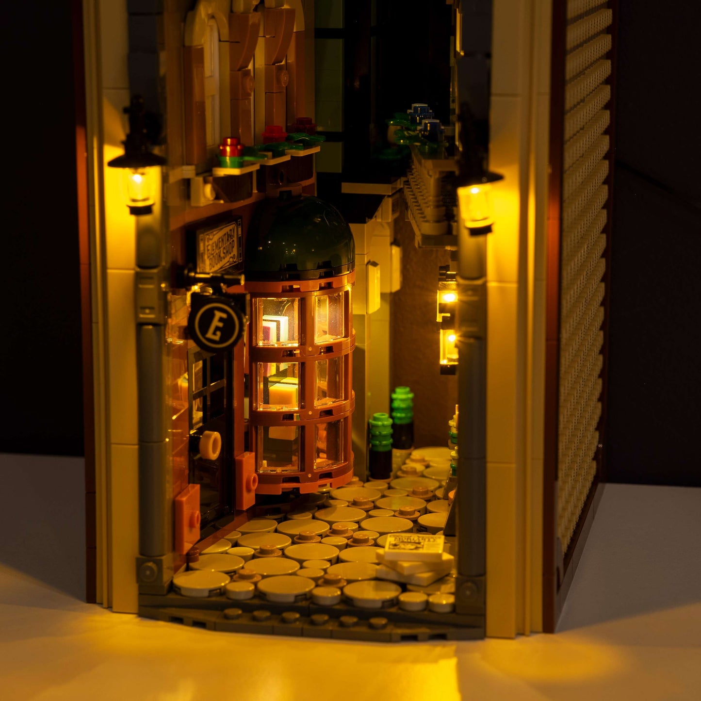 LEGO® Sherlock Holmes: Book Nook #10351 DIY Light Bundle